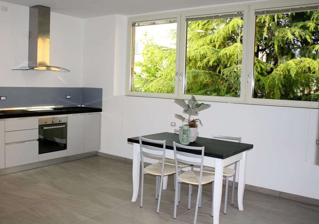 Apartament Gilda E Vesuvio Bergamo Pokój zdjęcie