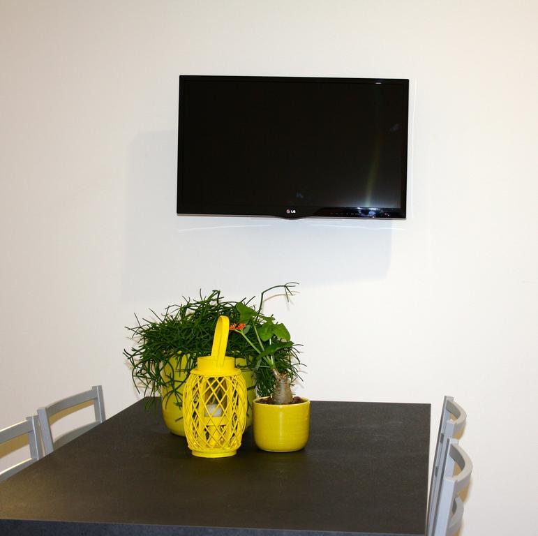 Apartament Gilda E Vesuvio Bergamo Zewnętrze zdjęcie